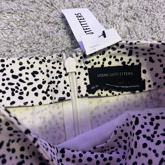 Dot Print Skirt - Picture 4 of 5